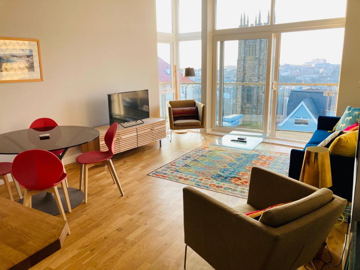 Apartment Ocean Views
